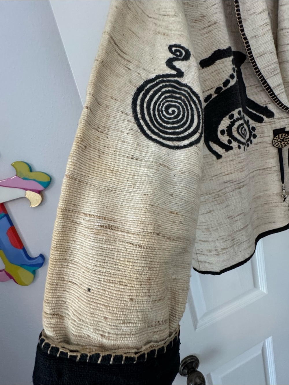 Vintage Tapestry Jacket with Southwest-Inspired Motif - Picture 5 of 6